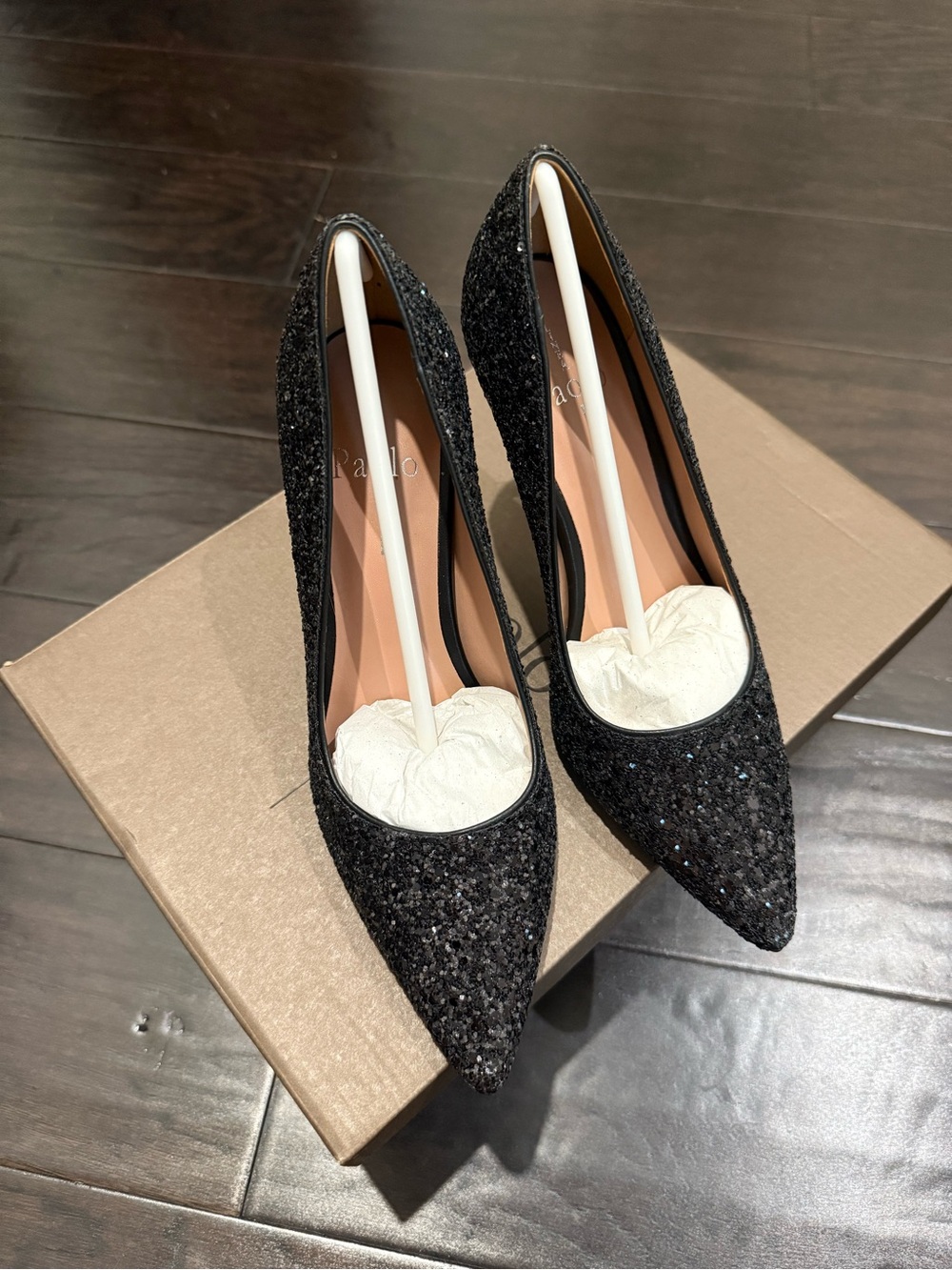 Sz 5.5 Línea Paolo Black Glitter Pointed-Toe Pumps